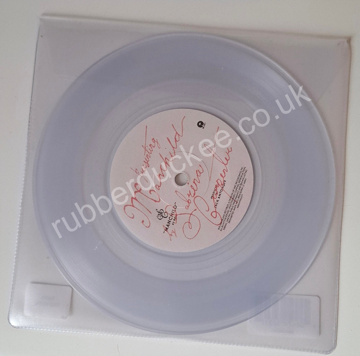 Sabrina-Carpenter-Manchild-Vinyl-7inch-Photo_1