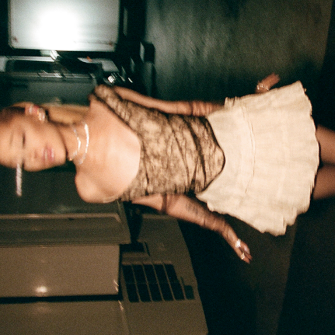 Ariana-Grande-Dandelion-Clear-Vinyl-7-inch-Single