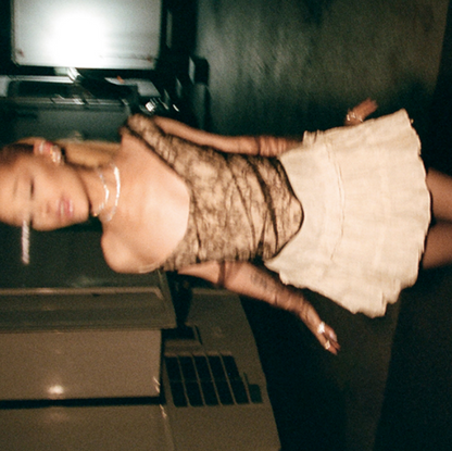 Ariana-Grande-Dandelion-Clear-Vinyl-7-inch-Single