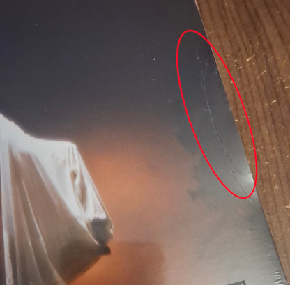 Ariana-Grande-Supernatural-Clear-Vinyl-7-Damage-1