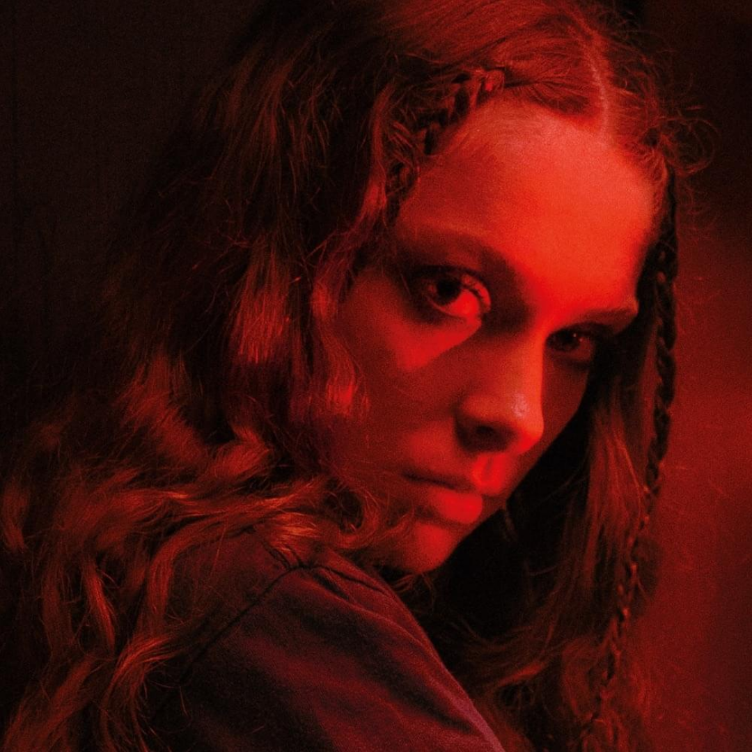 Holly-Humberstone-Scarlett-Red-Vinyl-10-in-Single