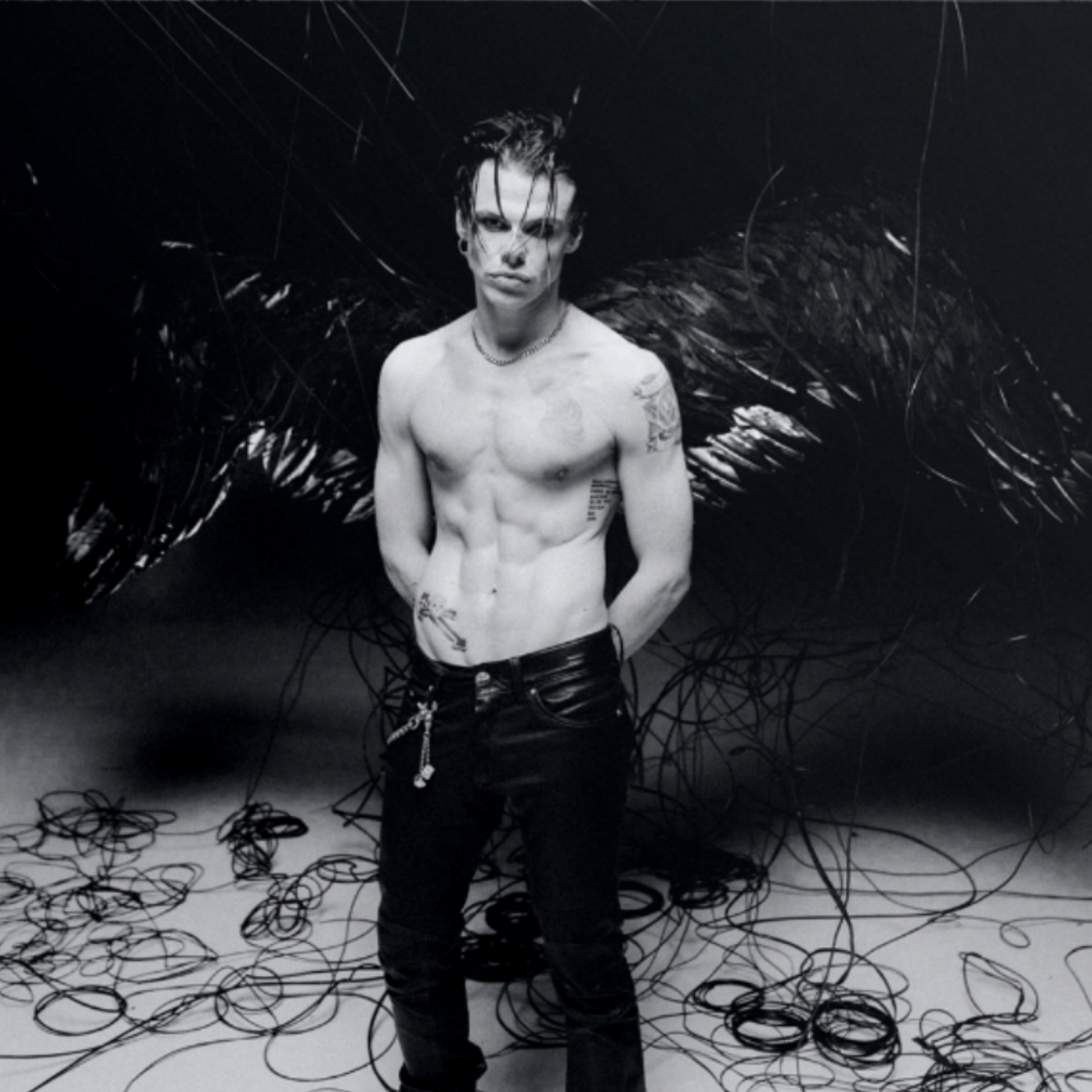 Yungblud-Idols-Unique-CD-Wallet-6-of-6-CD-Album